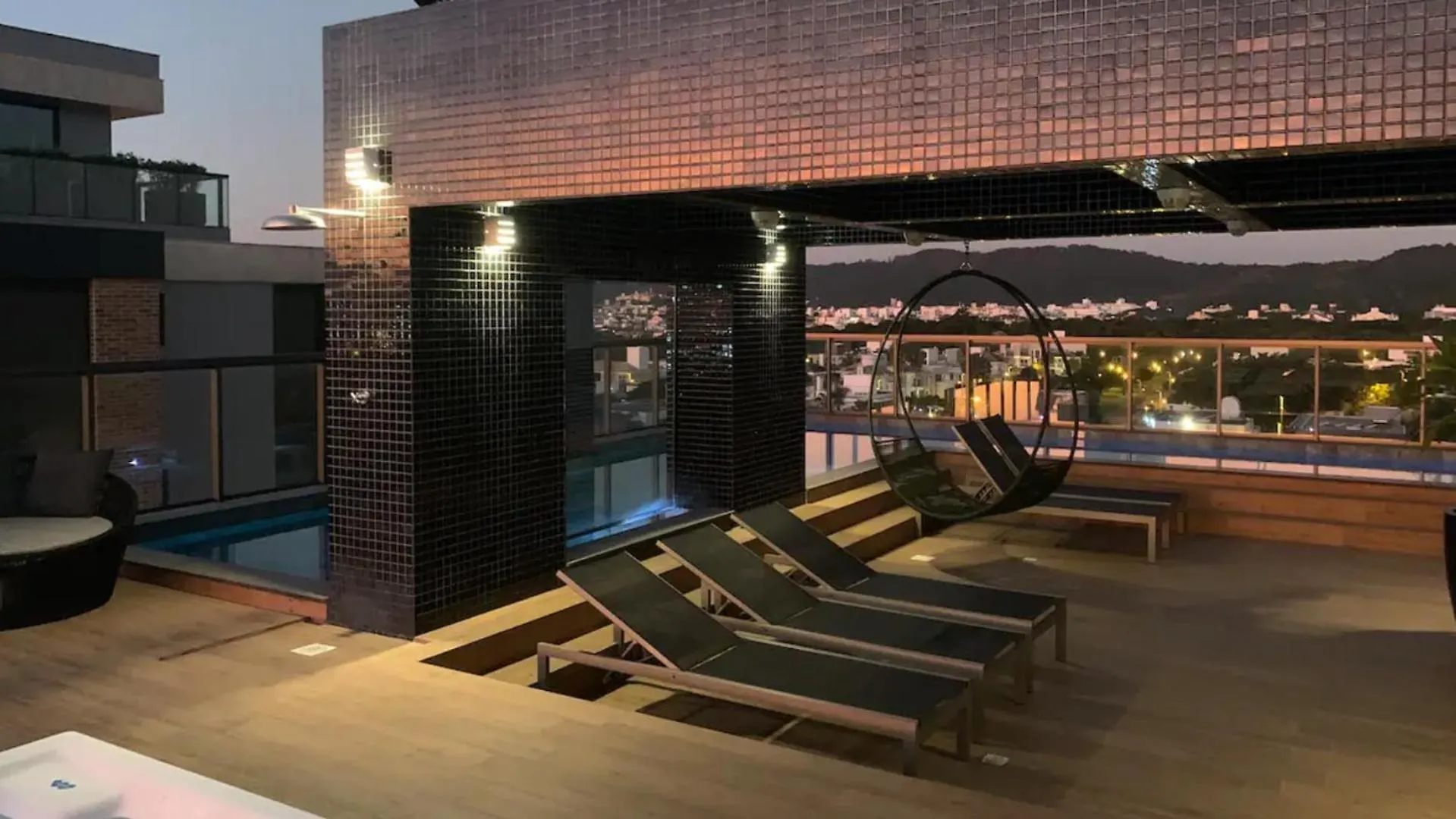 Apartamento Apto Elegante Com Localizacao Privilegiada E Rooftop Incrivel Florianópolis